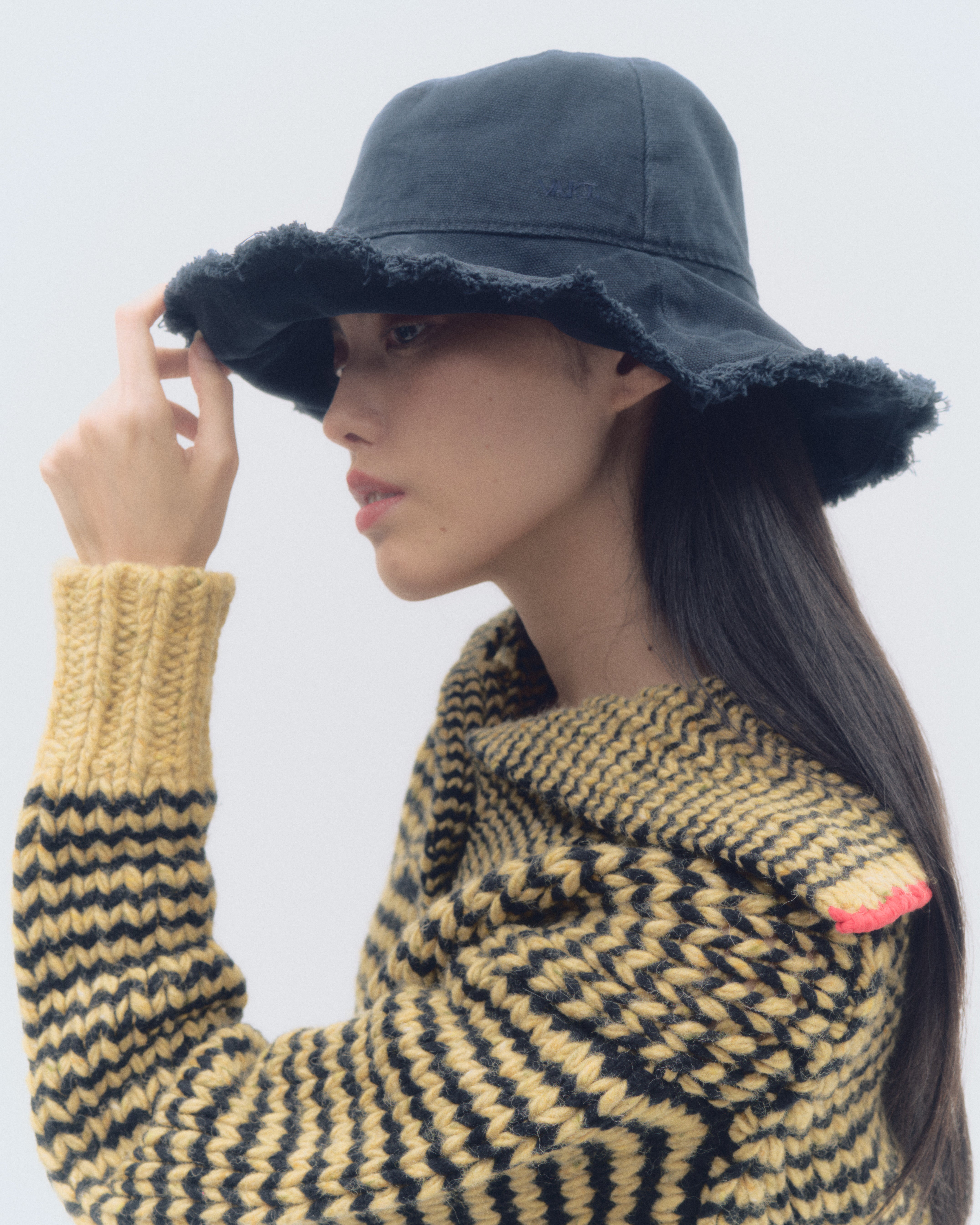VAKT. BRIM SHORT / NAVY ネイビーショート BRIM SHORT / NAVY – VAKT.