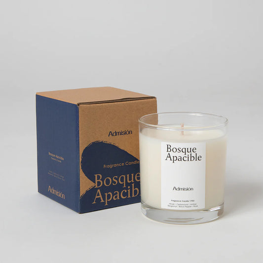 Admisión Fragrance Candle Bosque Apacible