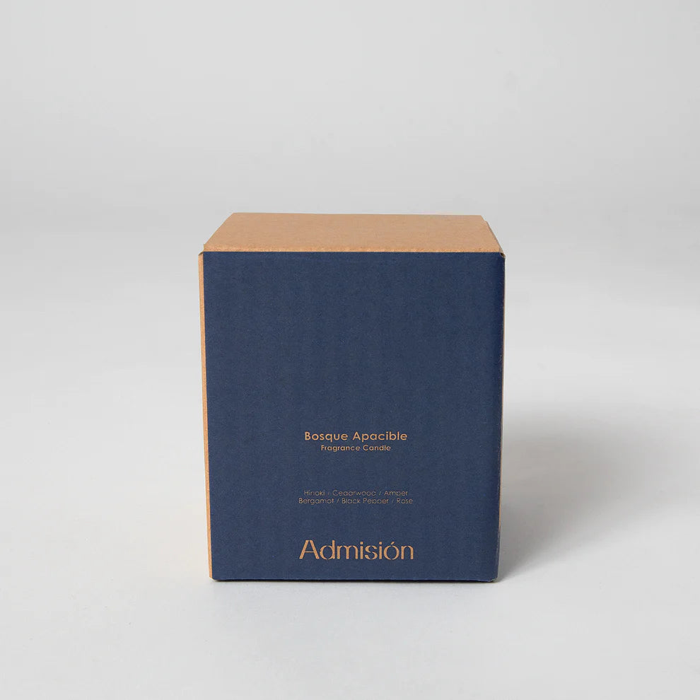 Admisión Fragrance Candle Bosque Apacible