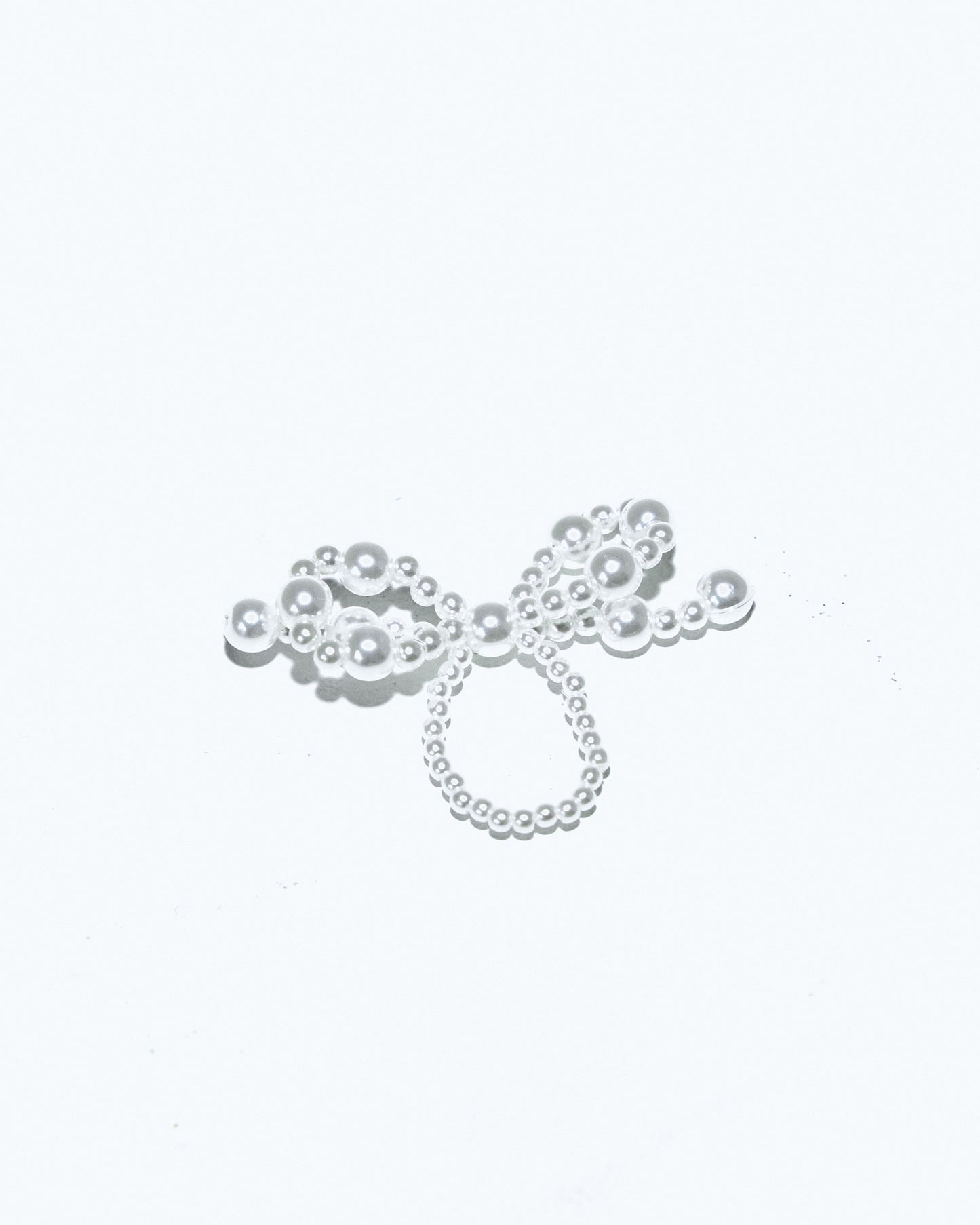 RIBON / WHITE