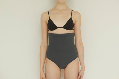 HARAMAKI TANGA / LIGHT / CHARCOAL GRAY