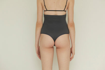 HARAMAKI TANGA / LIGHT / CHARCOAL GRAY