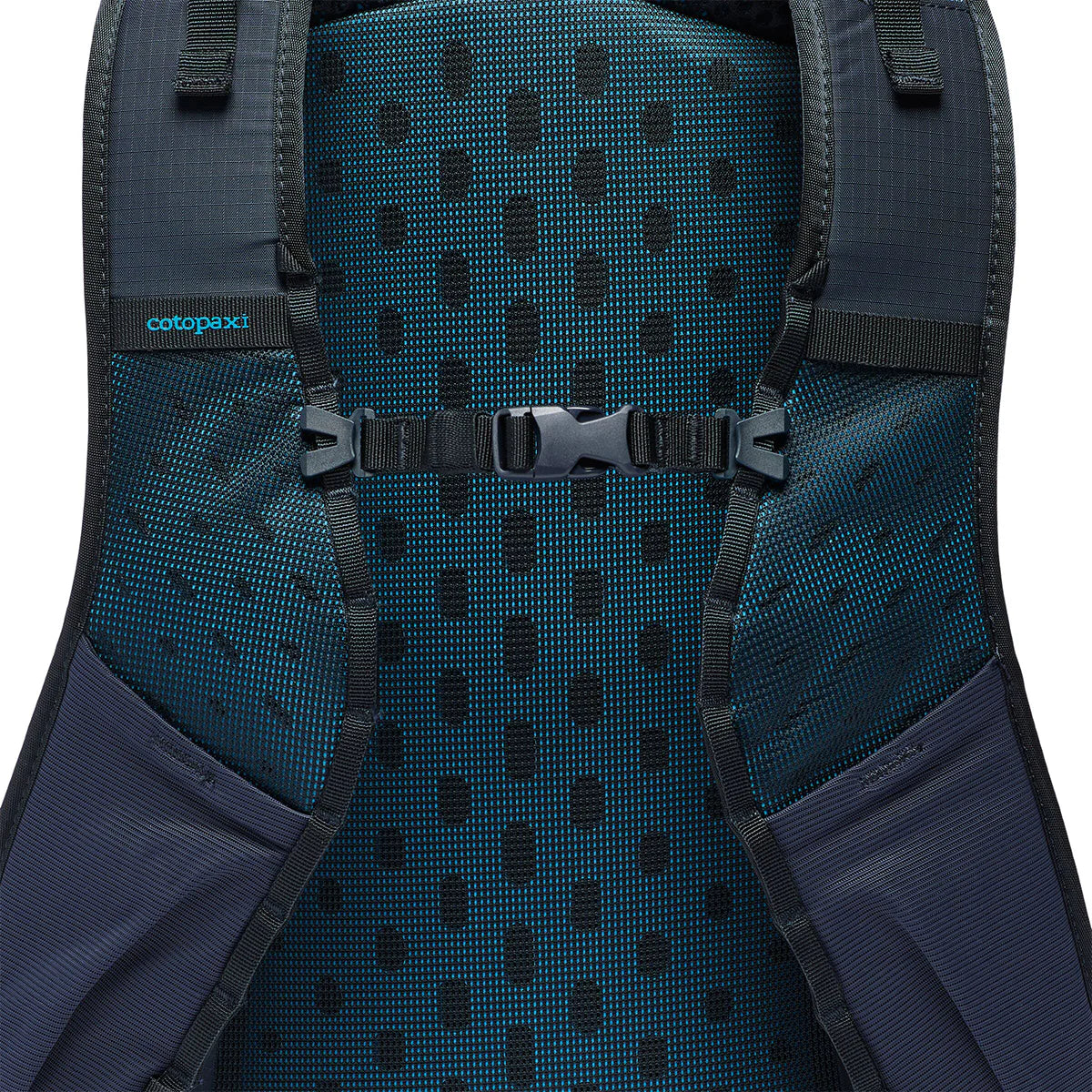 ELQUI 24L BACKPACK / Carbon