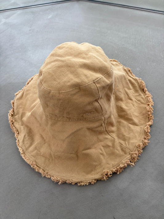BRIM / BEIGE