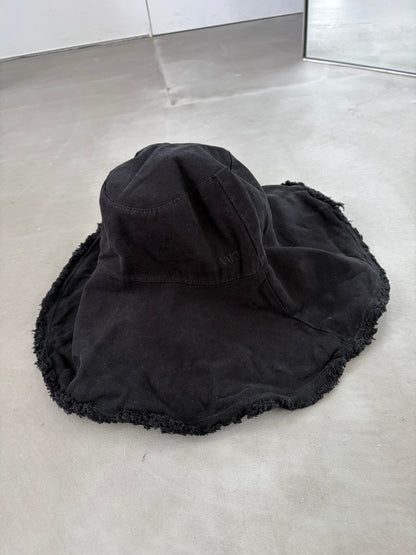 BRIM / BLACK