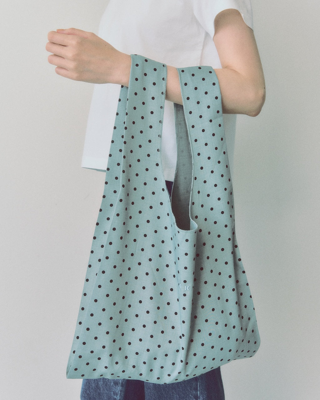 CHU / BLUE DOTS