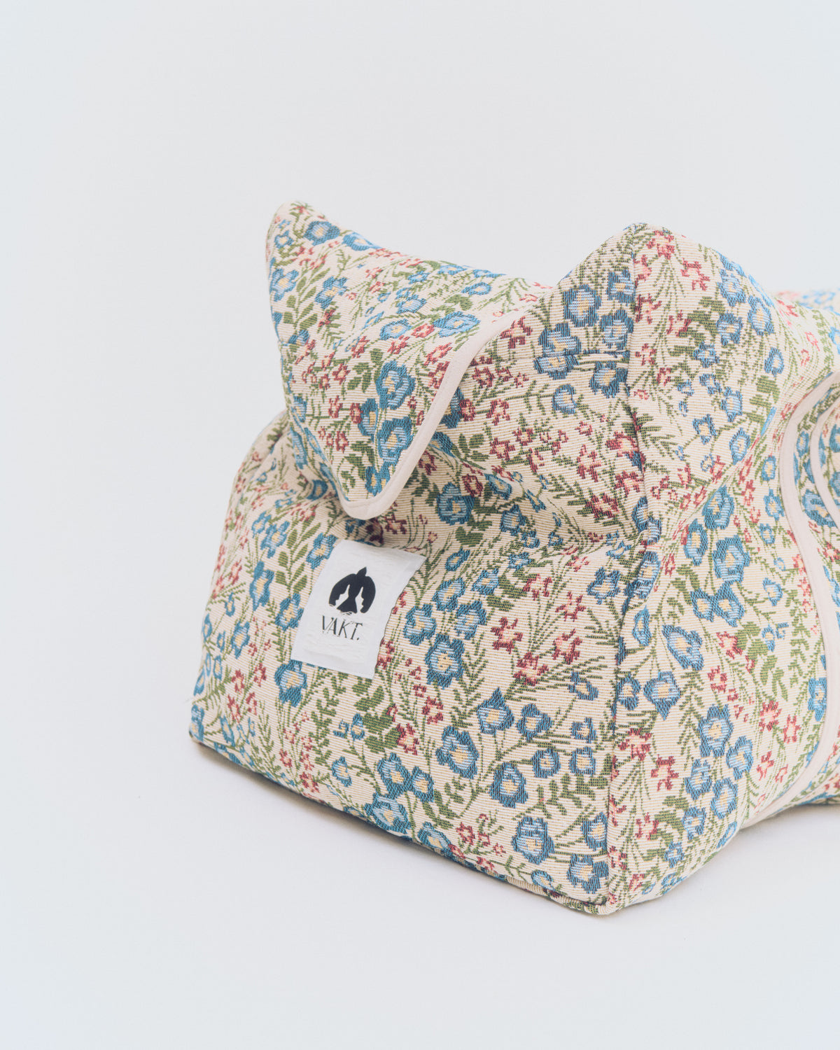 BOSTON / Jacquard cream