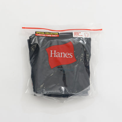 Hanes originalsヘンリーネックロングスリーブTシャツ by  THE DODO JEAN / BLACK